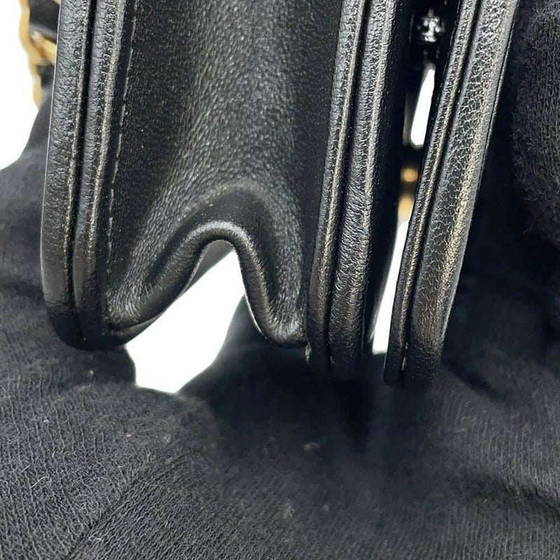 シャネル チェーンウォレット ココマーク フェイクパール カーフレザー CHANEL 黒 財布