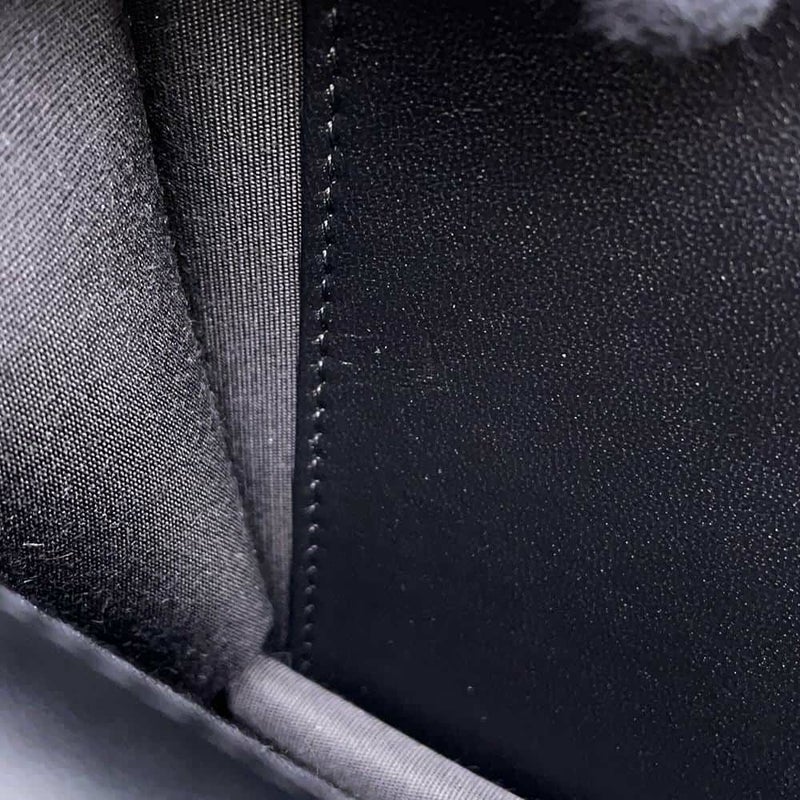 シャネル チェーンウォレット ココマーク フェイクパール カーフレザー CHANEL 黒 財布