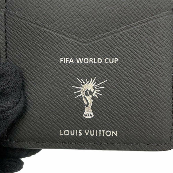 ルイヴィトン カードケース エピ オーガナイザー・ドゥ ポッシュ M63296 ブラック 黒 2018年 FIFAワールドカップ限定モデル