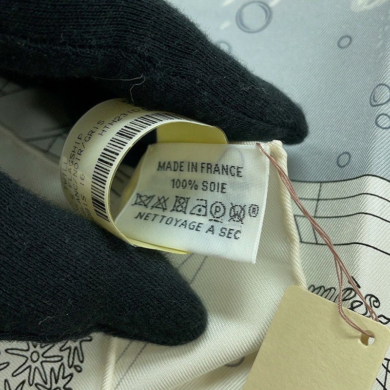 エルメス スカーフ カレ90 エルメス・フラッグシップ Hermes Flagship HERMES シルクスカーフ 2024年春夏 白