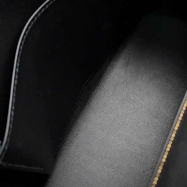 エルメス ハンドバッグ ケリー25 パデッド 外縫い ブラック/ゴールド金具 スイフト Z刻印 2wayショルダー 黒