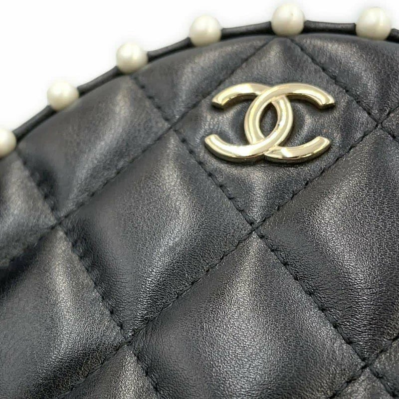 シャネル チェーンショルダーバッグ ココマーク マトラッセ ラウンド フェイクパール ラムスキン AP1050 CHANEL 黒