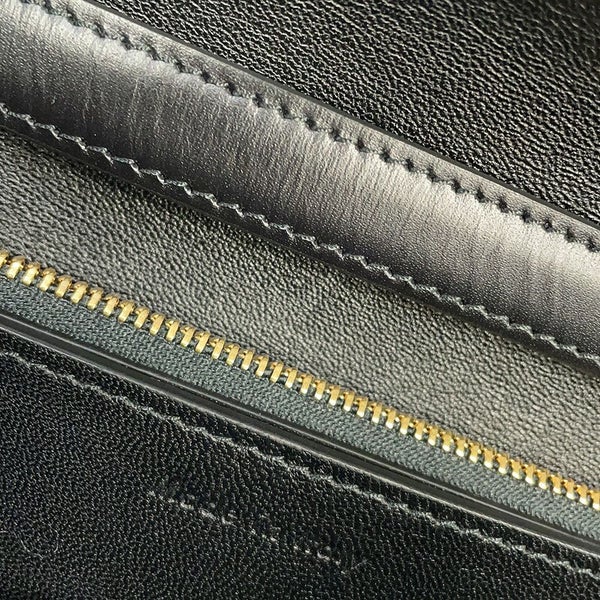 セリーヌ ショルダーバッグ クラシック ボックス ミディアム 164173DLS CELINE 黒