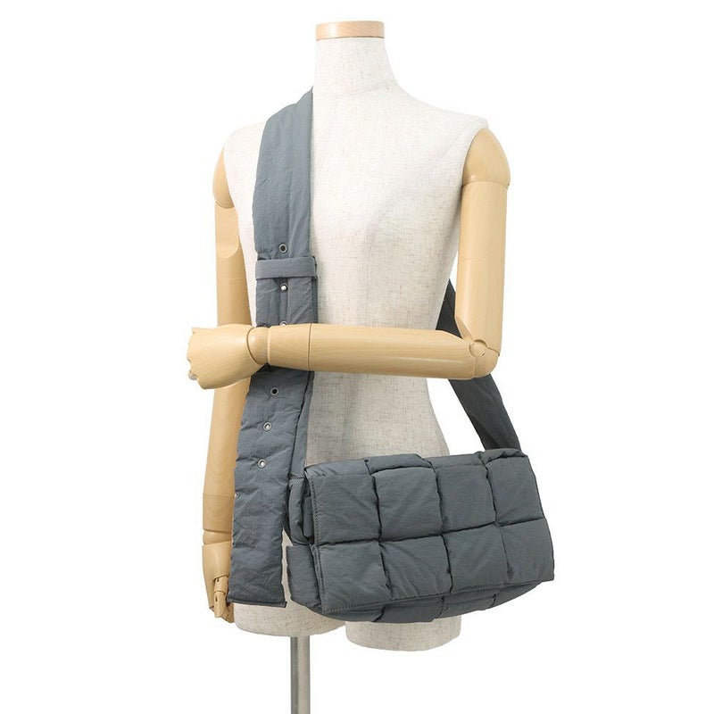ボッテガヴェネタ ショルダーバッグ パデッド テック カセット ナイロン 628951 BOTTEGA VENETA