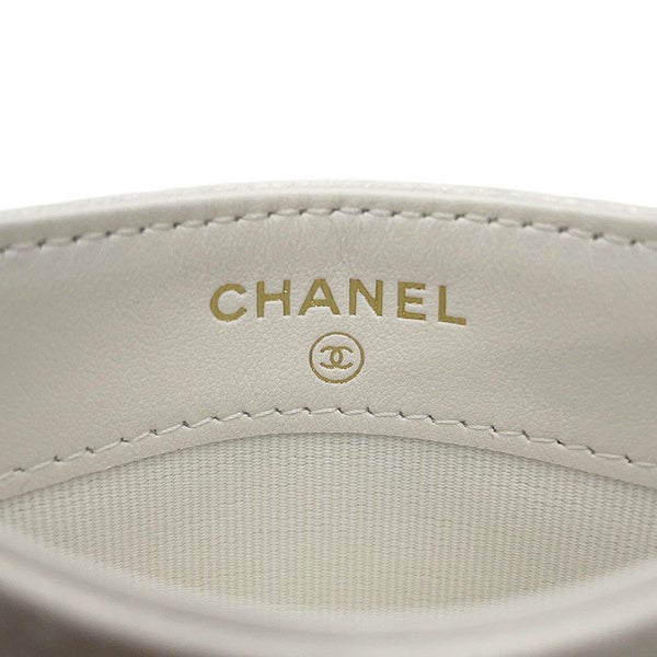 シャネル カードケース クラシック マトラッセ ココマーク キャビアスキン AP4472 CHANEL パスケース 名刺入れ 白