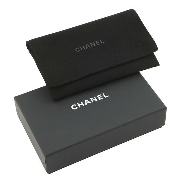 シャネル カードケース クラシック マトラッセ ココマーク キャビアスキン AP4472 CHANEL パスケース 名刺入れ 白