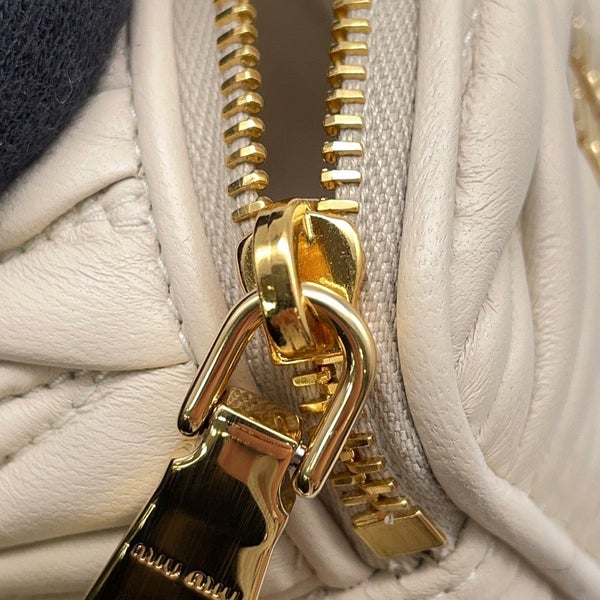 ミュウミュウ チャーム キーリング TRICK MATELASSE KEYRING  レザー 5TL527 MIUMIU キーリング