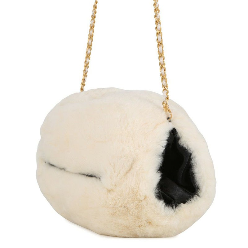 シャネル チェーンショルダーバッグ ラパン A17714 CHANEL 白 ファーアームウォーマー