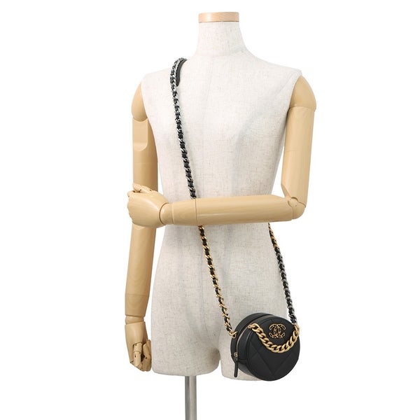 シャネル チェーンショルダーバッグ シャネル19 マトラッセ ココマーク ラムスキン AP0945 CHANEL 黒