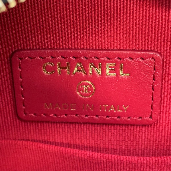 シャネル チェーンショルダーバッグ シャネル19 マトラッセ ココマーク ラムスキン AP0945 CHANEL 黒