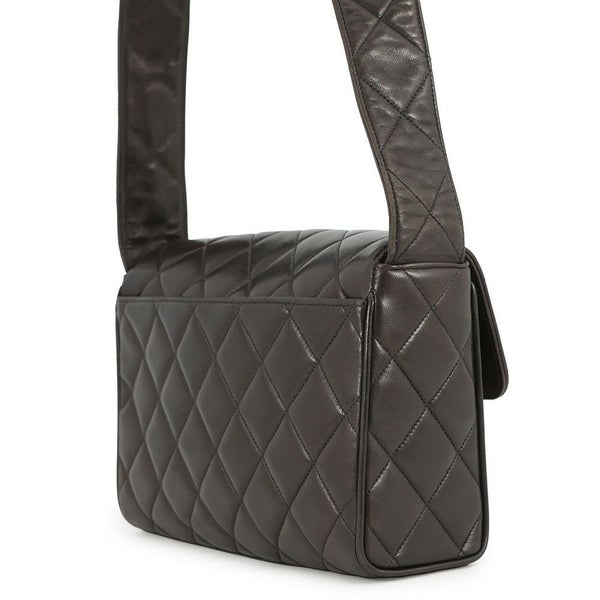 シャネル ショルダーバッグ ココマーク マトラッセ ラムスキン CHANEL ワンショルダー 黒