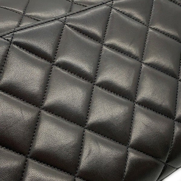 シャネル ショルダーバッグ ココマーク マトラッセ ラムスキン CHANEL ワンショルダー 黒