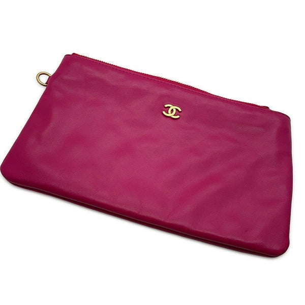 シャネル ハンドバッグ CHANEL 22 マトラッセ スモール シャイニーカーフレザー AS3260 ポーチ付き