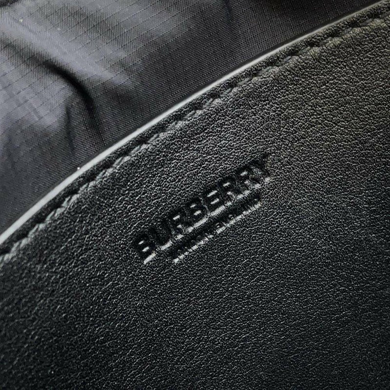 バーバリー ショルダーバッグ ロゴ ナイロン 8049094 BURBERRY バッグ 斜め掛け 黒