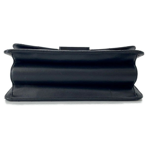 シャネル チェーンショルダーバッグ ココマーク ビューティーロック マトラッセ レザー A93223 CHANEL 黒