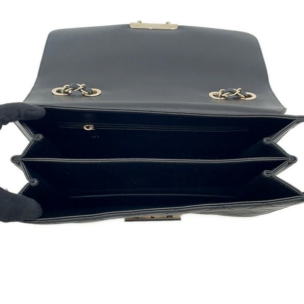 シャネル チェーンショルダーバッグ ココマーク ビューティーロック マトラッセ レザー A93223 CHANEL 黒