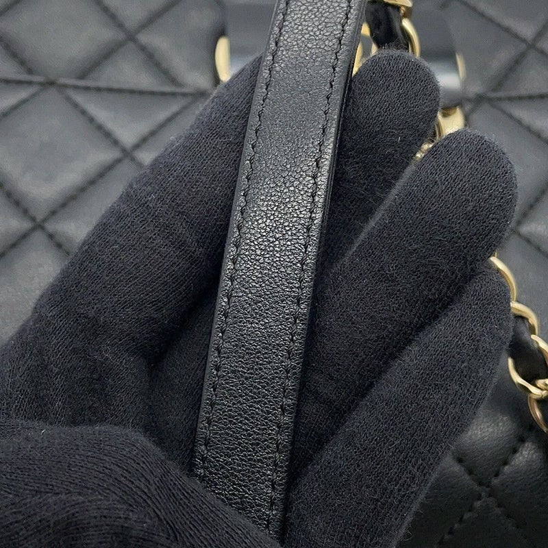 シャネル チェーンショルダーバッグ ココマーク ビューティーロック マトラッセ レザー A93223 CHANEL 黒