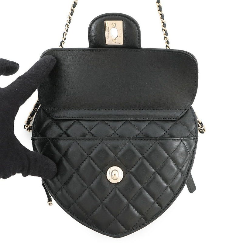 シャネル チェーンショルダーバッグ マトラッセ ハートシェイプ ラムスキン AS3191 CHANEL バッグ 黒