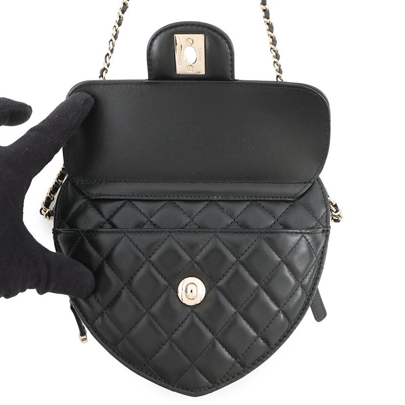 シャネル チェーンショルダーバッグ マトラッセ ハートシェイプ ラムスキン AS3191 CHANEL バッグ 黒