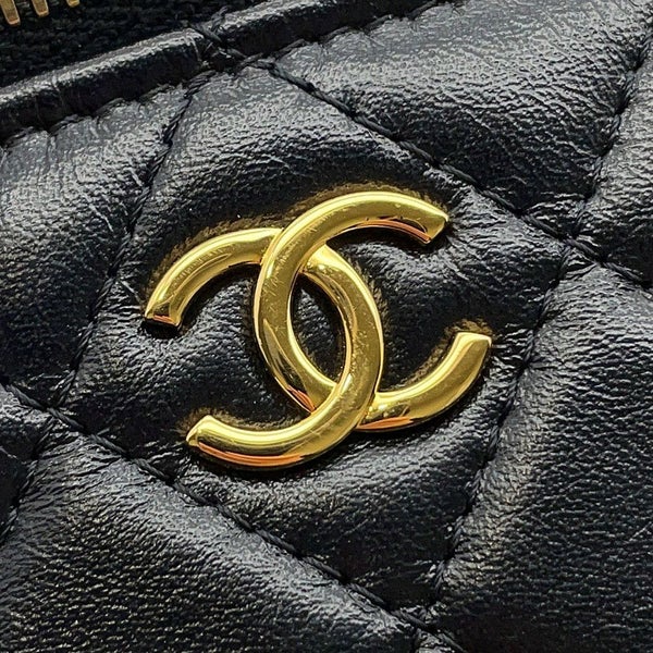 シャネル チェーンショルダーバッグ マトラッセ ココマーク ハートチェーン バニティバッグ ラムスキン CHANEL 黒