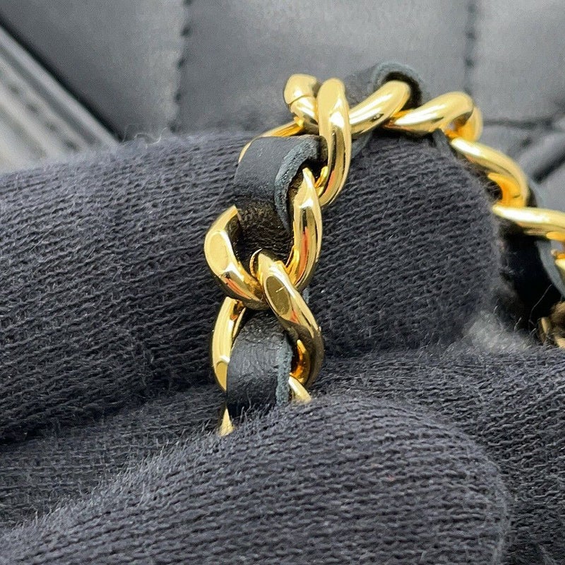 シャネル チェーンショルダーバッグ マトラッセ ココマーク ハートチェーン バニティバッグ ラムスキン CHANEL 黒