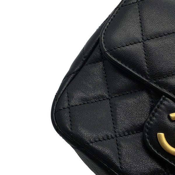シャネル チェーンショルダーバッグ ココマーク マトラッセ ラムスキン AS3950 CHANEL 黒