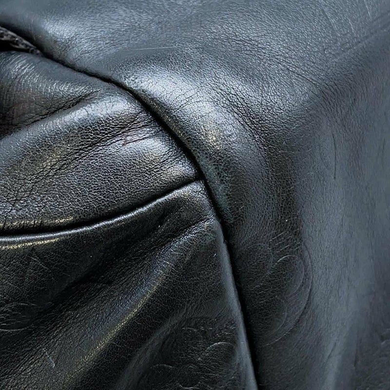 ルイヴィトン リュック モノグラム・シャドウ ディスカバリー・バックパック M43680 ブラック 黒