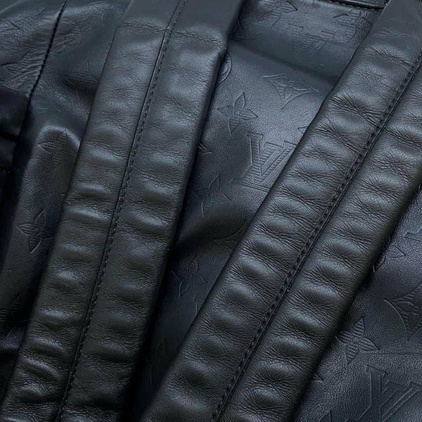 ルイヴィトン リュック モノグラム・シャドウ ディスカバリー・バックパック M43680 ブラック 黒