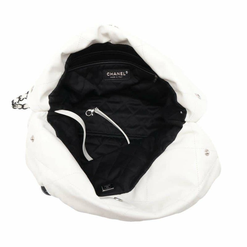 シャネル チェーンショルダーバッグ CHANEL22 スモール カーフスキン AS3260 CHANEL ポーチ付き 白