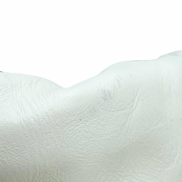 シャネル チェーンショルダーバッグ CHANEL22 スモール カーフスキン AS3260 CHANEL ポーチ付き 白