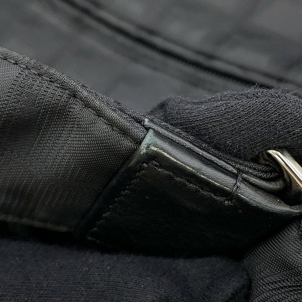 シャネル ショルダーバッグ ニュートラベルライン メッセンジャーバッグ ナイロン CHANEL 黒