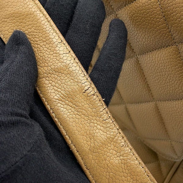 シャネル チェーンショルダーバッグ デカココ ココマーク マトラッセ キャビアスキン CHANEL