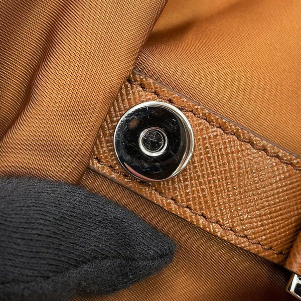 プラダ リュック ミディアム Re-Nylon バックパック ナイロン 1BZ811 PRADA リュックサック ブラウン バッグ