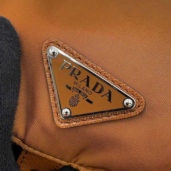 プラダ リュック ミディアム Re-Nylon バックパック ナイロン 1BZ811 PRADA リュックサック ブラウン バッグ