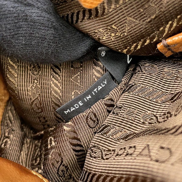 プラダ リュック ミディアム Re-Nylon バックパック ナイロン 1BZ811 PRADA リュックサック ブラウン バッグ