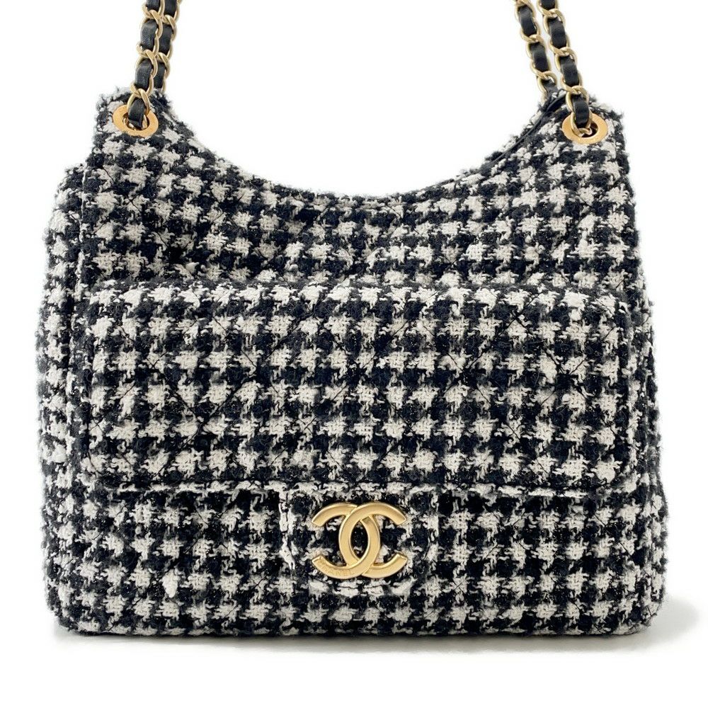 シャネル チェーンショルダーバッグ マトラッセ ココマーク ホーボーバッグ ツイード AS4322 CHANEL 2way 黒 白 シャネル チェーンショルダーバッグ マトラッセ ココマーク ホーボー
