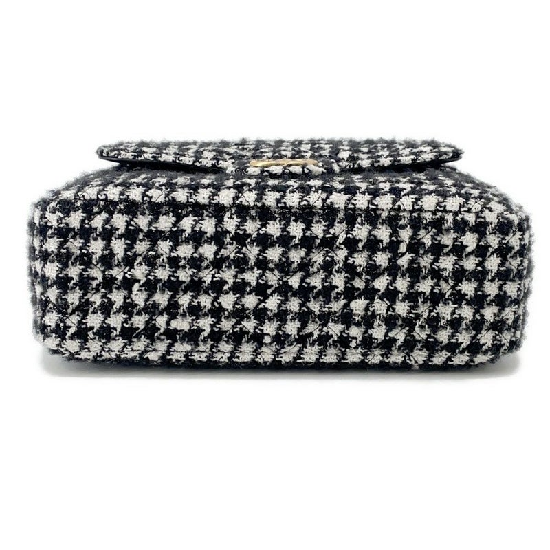 シャネル チェーンショルダーバッグ マトラッセ ココマーク ホーボーバッグ ツイード AS4322 CHANEL 2way 黒 白