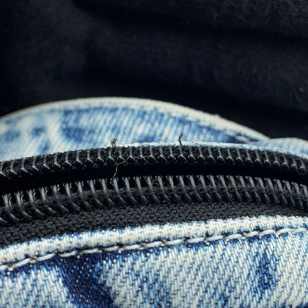 バレンシアガ ボディバッグ クロスボディ メッセンジャーバッグ パフィーデニム 620260 BALENCIAGA