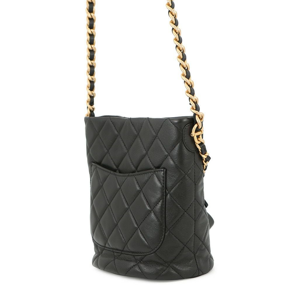 シャネル チェーンショルダーバッグ バケット ココマーク マトラッセ ラムスキン AS3946 CHANEL ポーチ付き 黒 シャネル チェーンショルダーバッグ バケット ココマーク マトラッセ