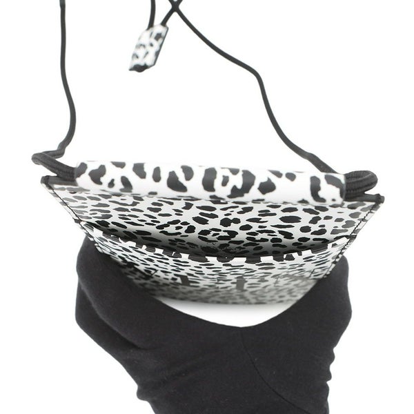 ヴァレンティノ・ガラヴァーニ スマホケース VLTNロゴ レオパード レザー WY0P0T13MHK VALENTINO 黒 白