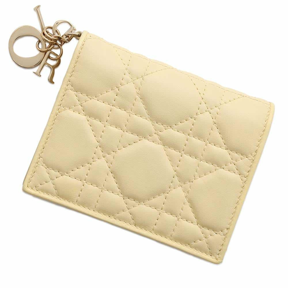 Dior キルティング 二つ折り財布 ベージュ ディオール(Dior)ディオール 二つ折り財布 二つ折り財布 財布