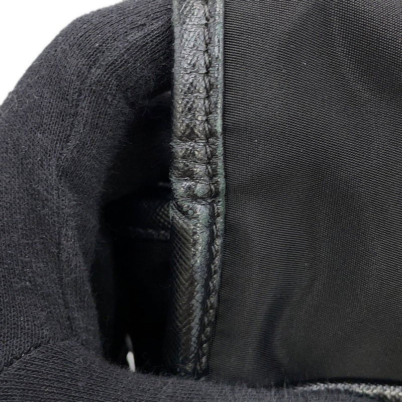 プラダ ショルダーバッグ メッセンジャーバッグ ナイロン PRADA 黒