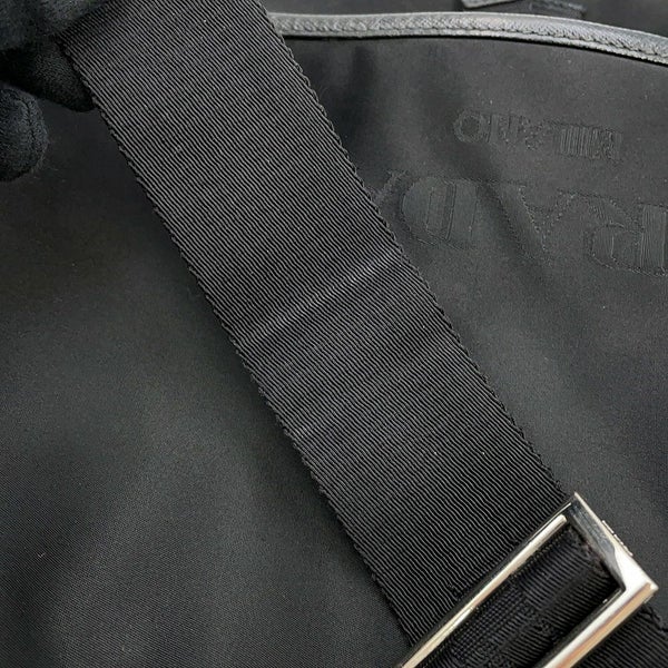 プラダ ショルダーバッグ メッセンジャーバッグ ナイロン PRADA 黒