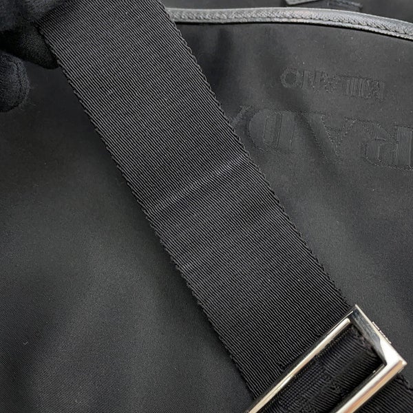 プラダ ショルダーバッグ メッセンジャーバッグ ナイロン PRADA 黒