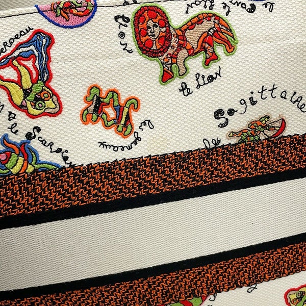 クリスチャン・ディオール トートバッグ ブックトート ニキ・ド・サンファル ミディアム Christian Dior 白