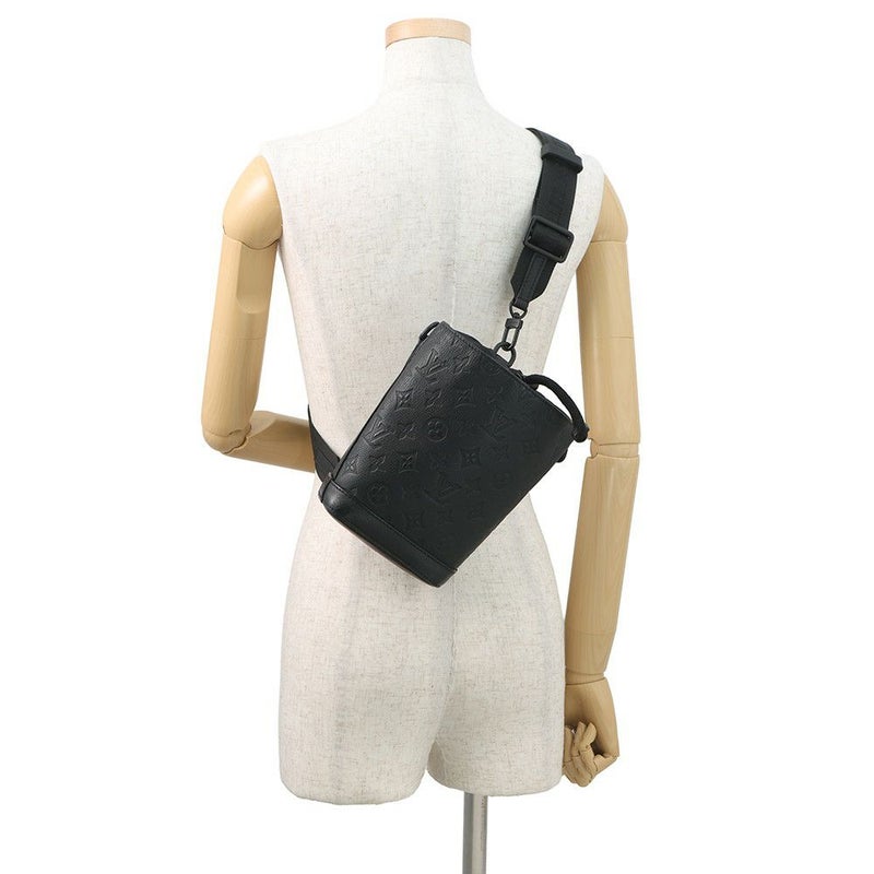 ルイヴィトン ショルダーバッグ モノグラム・シャドウ ノエ・スリング M82248 ボディバッグ ブラック 黒