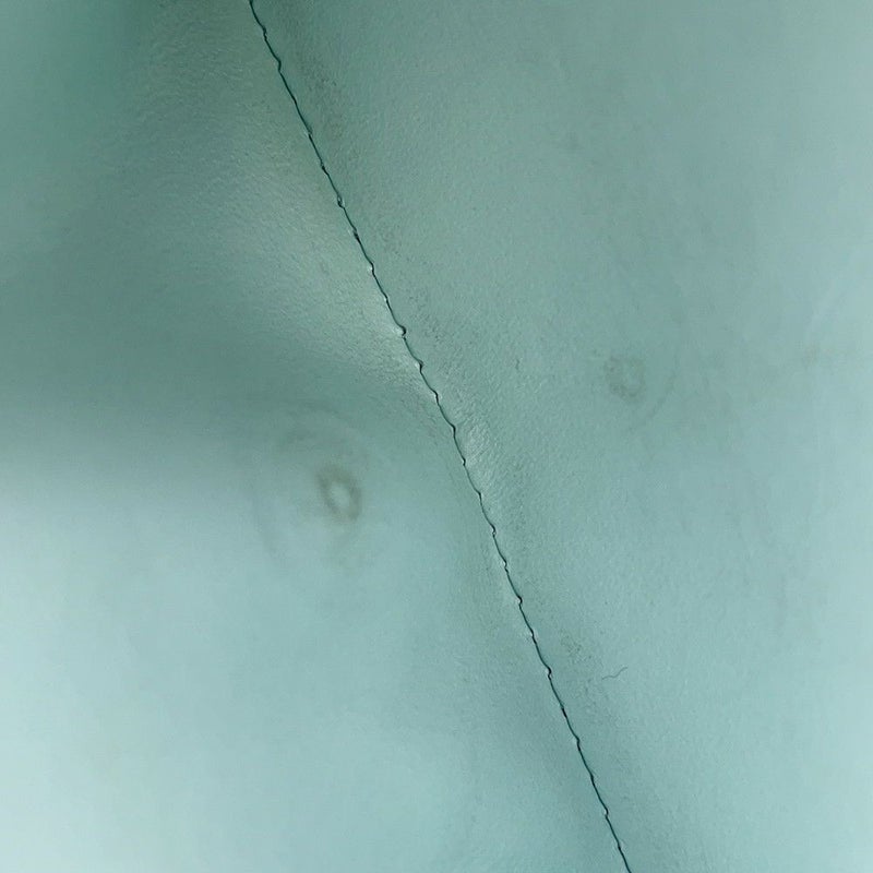 ルイヴィトン 三つ折り財布 トリヨンレザー ポルトフォイユ・カプシーヌ M83576 LOUIS VUITTON 財布