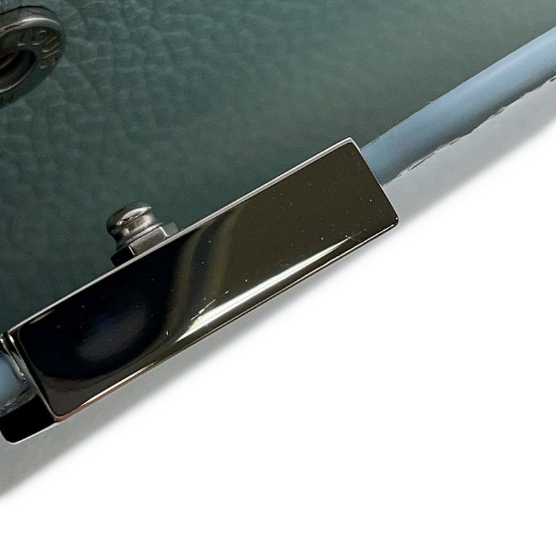 ルイヴィトン 三つ折り財布 トリヨンレザー ポルトフォイユ・カプシーヌ M83576 LOUIS VUITTON 財布