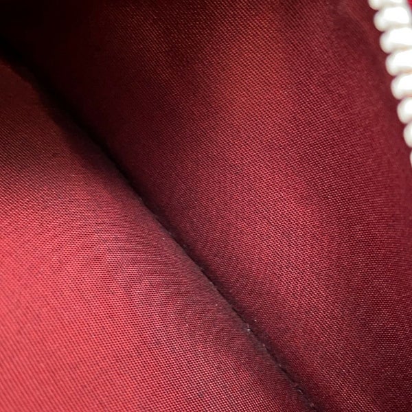 ヴァレンティノ・ガラヴァーニ 長財布 ロックスタッズ ラウンドジップ レザー VALENTINO 財布 黒