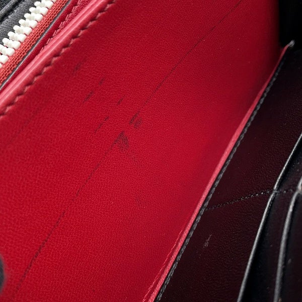 ヴァレンティノ・ガラヴァーニ 長財布 ロックスタッズ ラウンドジップ レザー VALENTINO 財布 黒